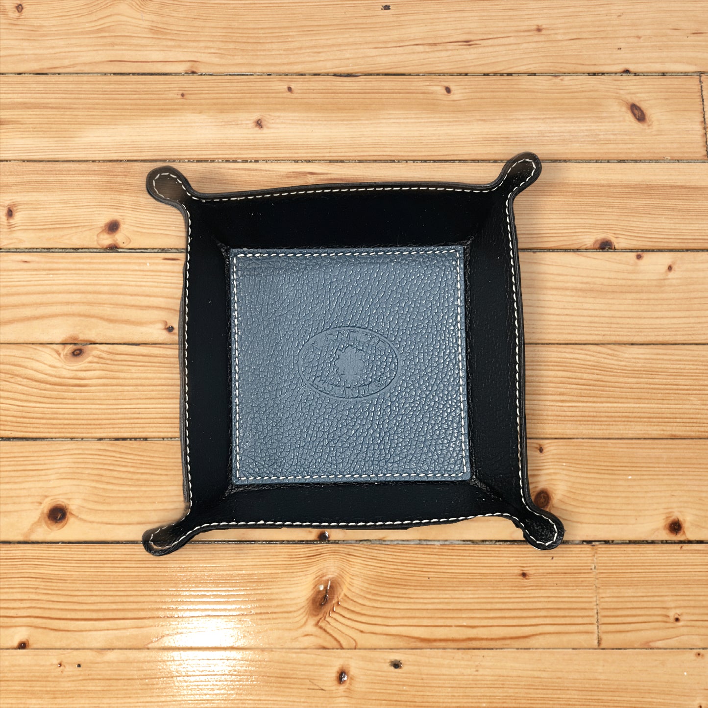 Monterosso Object Holder