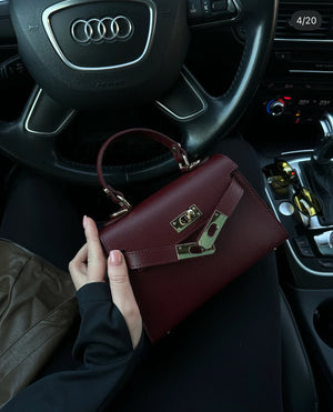 Burgundy / VINO