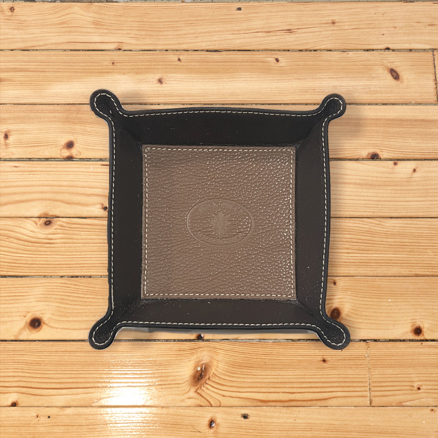 Monterosso Object Holder